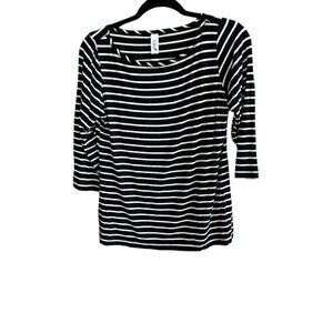 Yala Black and white Striped Casual Round Neck Top 3/4 Sleeves Size Large
